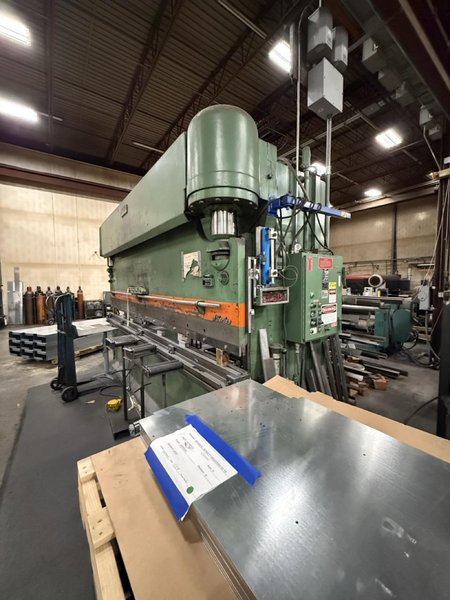 225 Ton x 14′ Pacific J225-14 Press Brake