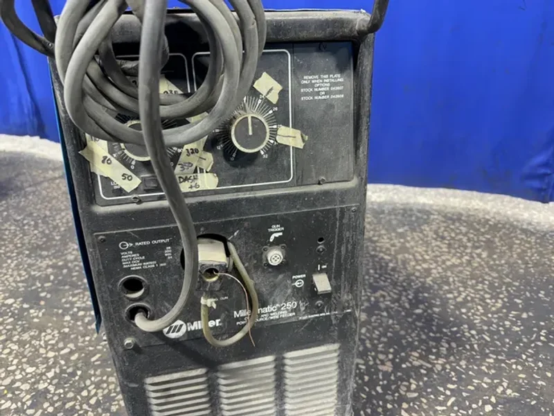 Miller 200 Amp Welder  - Millermatic 250