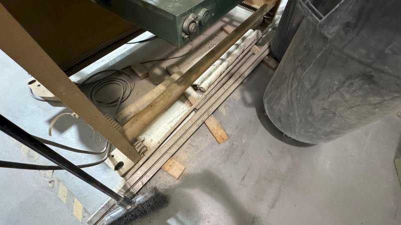 2001 Standard Industrial AB100-8 Hydraulic Press Brake (#5653)