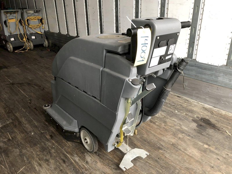 CASTEX MODEL FS-2000 AUTO FLOOR SCRUBBER: STOCK #14009