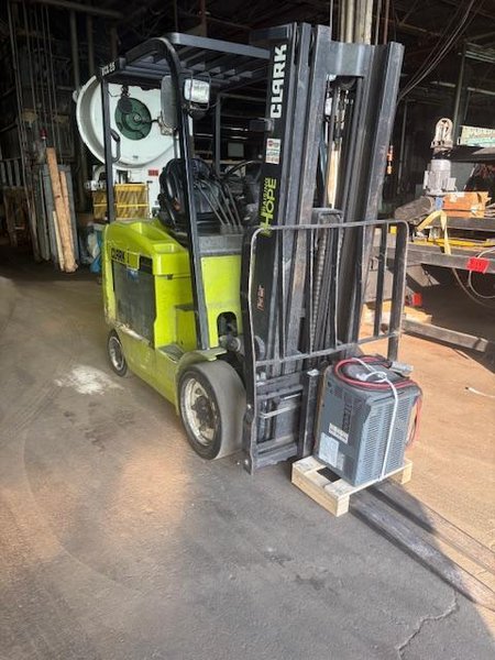 2019 Clark ECX25 Electric Forklift | 5,000 lb Capacity | 3-Stage Mast | 48V | Side Shift