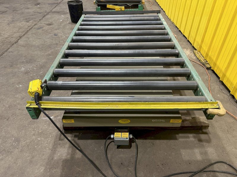 4,000 LBS X 60" X 30" SOUTHWORTH HYDRAULIC SCISSOR LIFT TABLE WITH 60X42 ROLLER CONVEYOR TOP, 110 VOLT: STOCK #20916