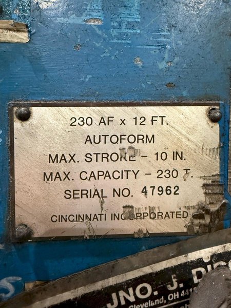 230 TON X 14' CINCINNATI 230AFX12 AUTOFORM HYDRAULIC PRESS BRAKE WITH CONVERSATIONAL CONTROL. STOCK # 0112226