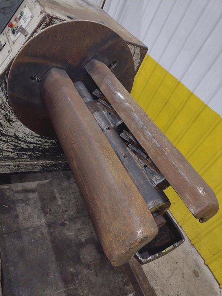 10,000 LBS X 42" AMERICAN MODEL 1000 UNCOILER COIL REEL: YOBRO #24959