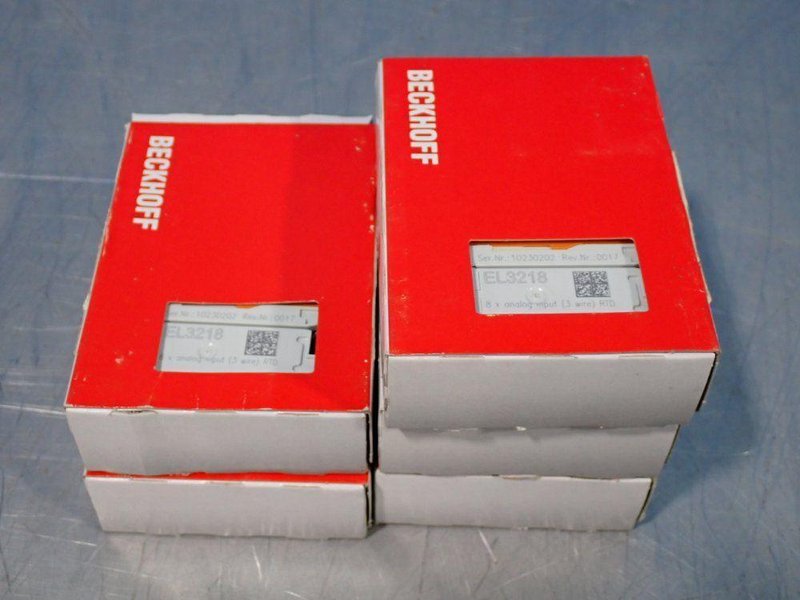 BECKHOFF 8X ANALOG INPUTS  -  EL3218