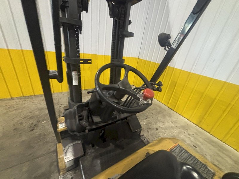 5,000 LBS CATERPILLAR MODEL #GC30K LP GAS FORKLIFT: STOCK #23033