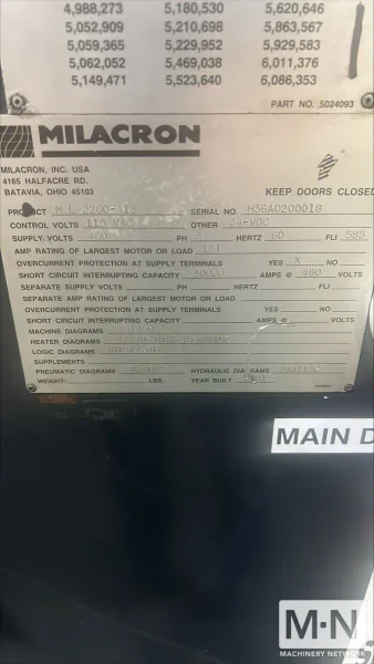 2200 TON 413 OZ CINCINNATI MODEL ML2200-413 INJECTION MOLDING MACHINE MFG 2001