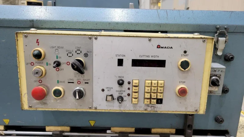 1986 AMADA M-2060 | Shears, Power Squaring (In)