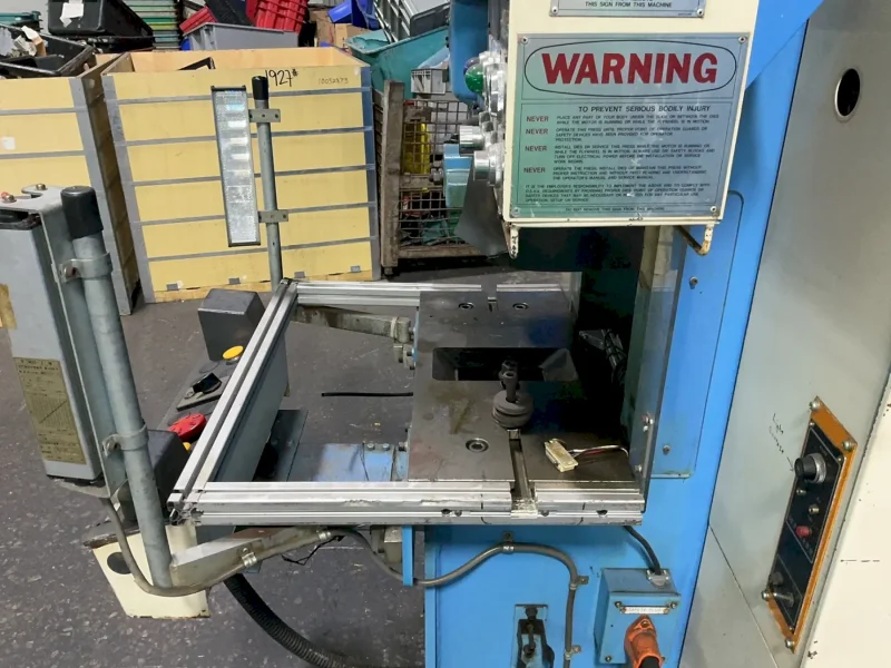 WASINO ENGINEERING 28 TONS GAP FRAME PRESS  -  PUX 25