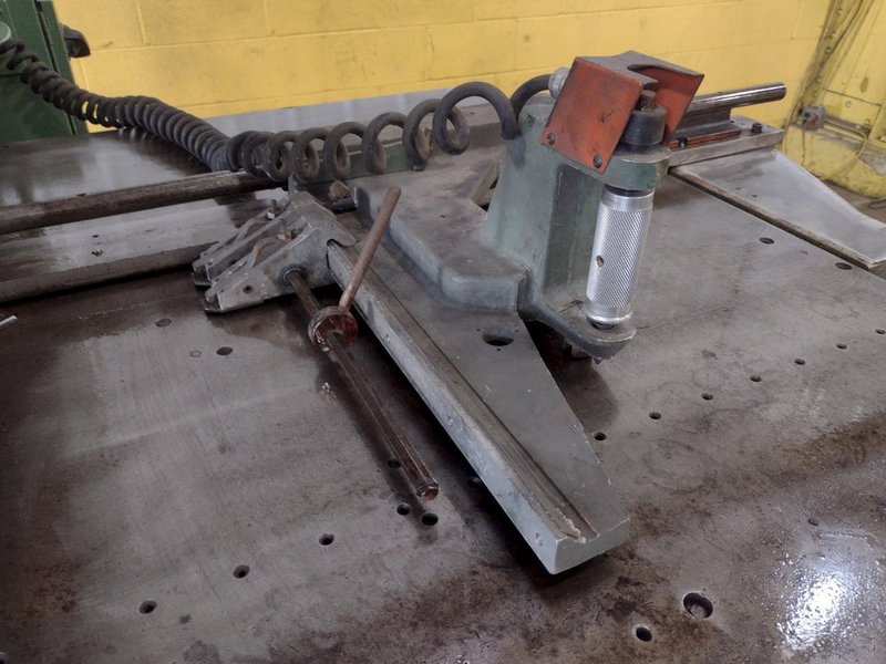 30 TON STRIPPIT MODEL #SUPER 30/30 SINGLE END PUNCH: STOCK 13470