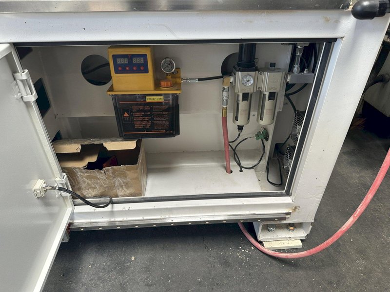 Pro Edge 3-Axis CNC Router &amp; Lockdowel Insertion Machine PET2440-LD 2024