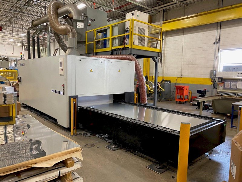 USED HYMSON 5&#039; X 10&#039; 3,000 WATT FIBER OPTIC LASER MODEL HF3015B, Stock# 11011, Year: 2018