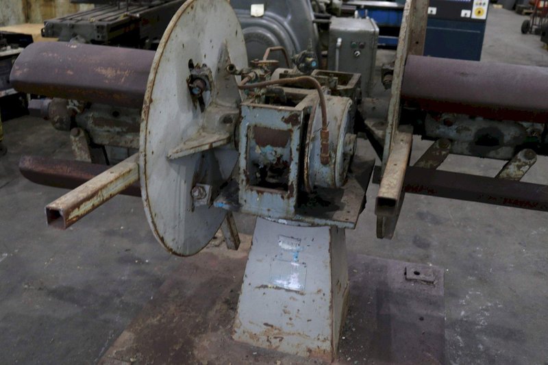 4000 LB X 18 AMERICAN DOUBLE END COIL REEL:  STOCK #67397