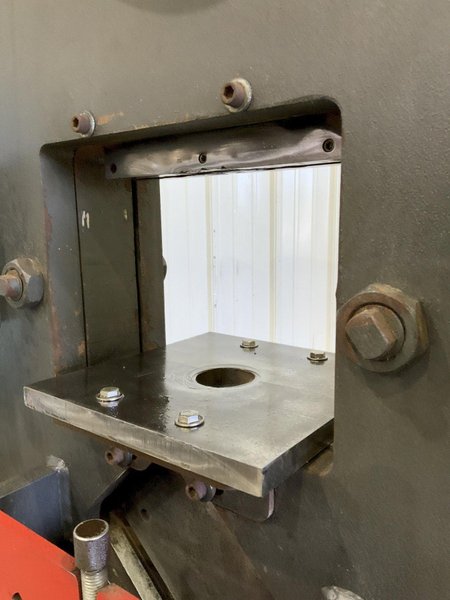 120 TON EDWARDS HYDRAULIC IRON WORKER: STOCK #81067