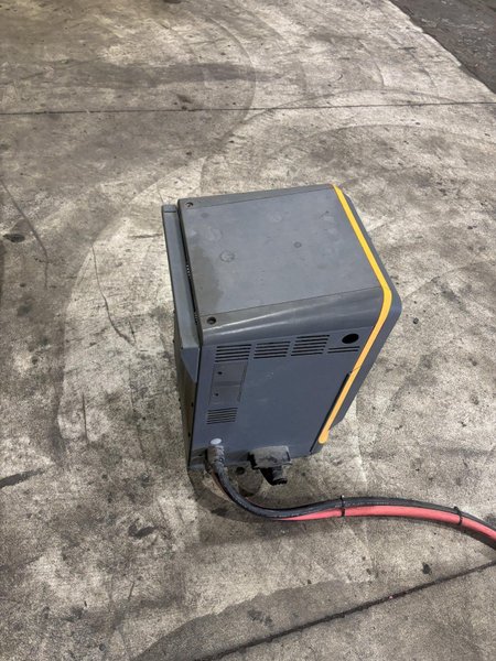 11,000 LBS CAT MODEL #2ET11000 ELECTRIC FORKLIFT, NEW 2020: STOCK #22688