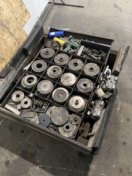 STRIPPIT SONIC 18/30 PUNCH MACHINE AND CORNER NOTCHER W/ TOOLING. STOCK # 1271823.