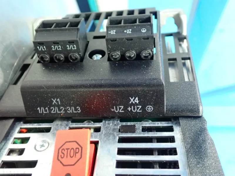 SEW EURODRIVE 4 HP MOVIDRIVE B INVERTER  -  MDX61B0030-5A3-4-00