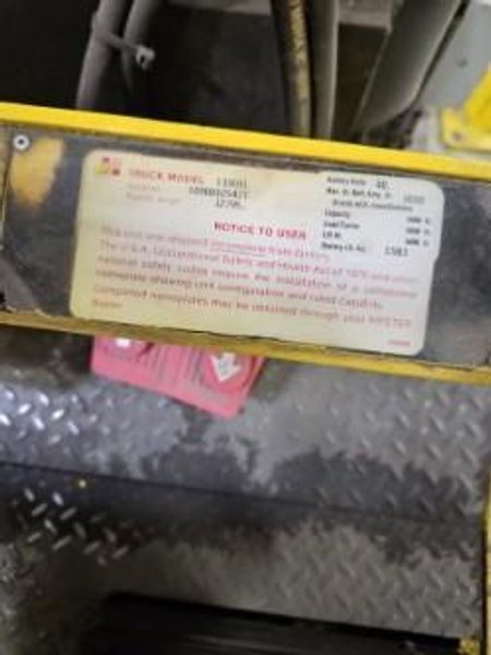 10,000# E100XL2 HYSTER FORKLIFT STOCK# 4061