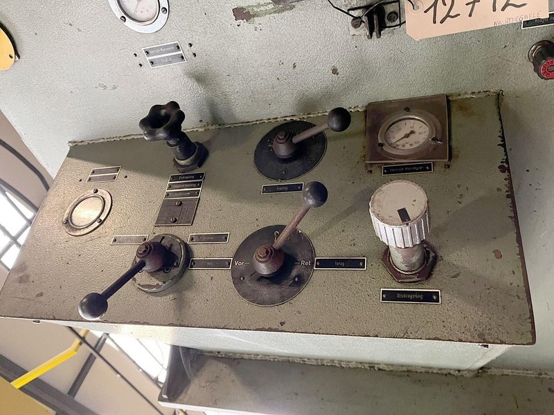 Jaespa Ø 1600 mobile bandsaw for large workpieces