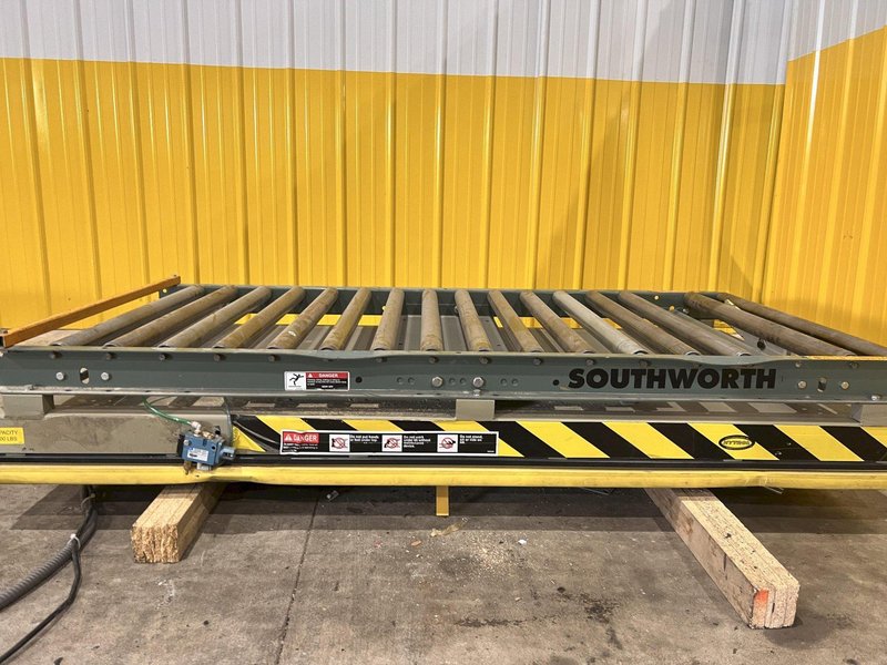 4,000 LB X 72" X 36" SOUTHWORTH MODEL #LS4-36 HYDRALUIC LIFT TABLE WITH ROLLER TOP: STOCK #20903