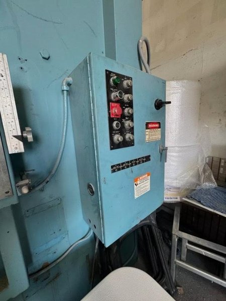 175 Ton x 12′ Niagara HBM-175-10-12 Hydraulic Press Brake, 1980