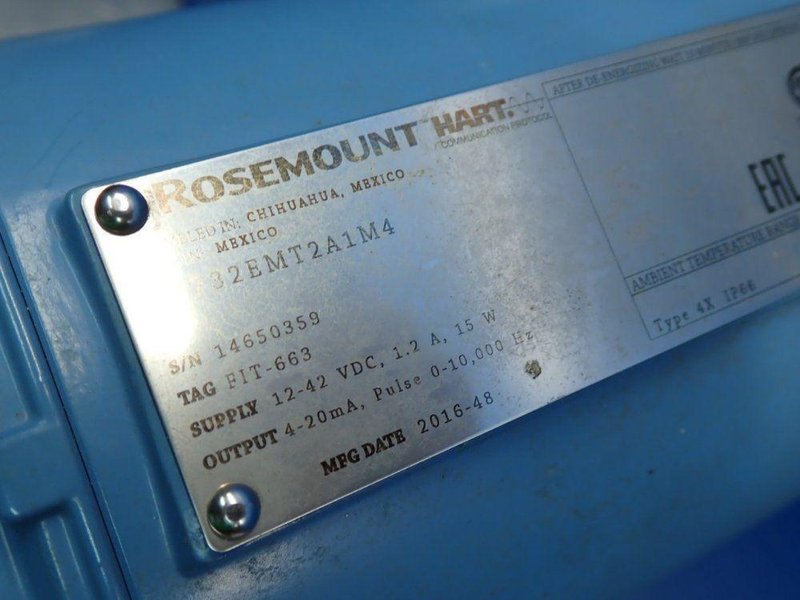 ROSEMOUNT DIGITAL FLOW METER TRANSMITTER   -  8732EMT2A1M4