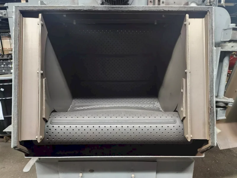 5 CU FT X 15 HP WHEELABRATOR TUMBLAST RUBBER BELT SHOT BLAST CABINET: YOBRO #25013