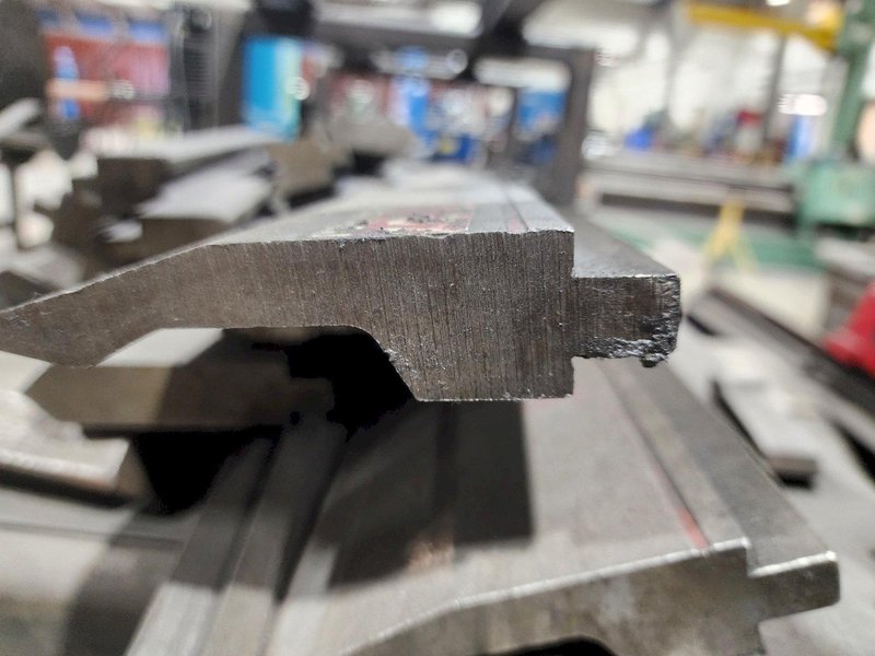 175 ton x 12′ Cincinnati 175AFX10 Autoform CNC Press Brake, 1998 – w/2012 control upgrade