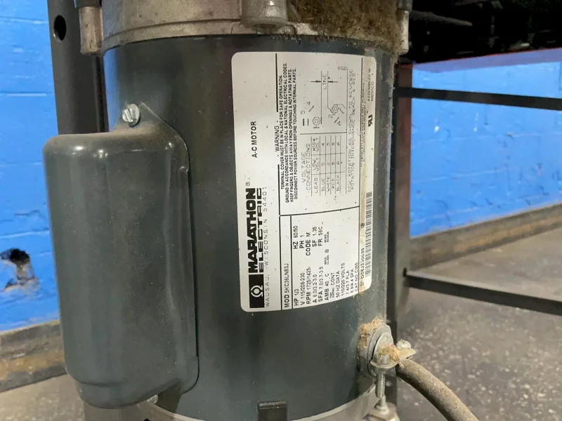 LOVESHAW 8.5” X 28” UNIFORM PRESSURE SENSITIVE CASE TAPPER  -  LD-7D/M