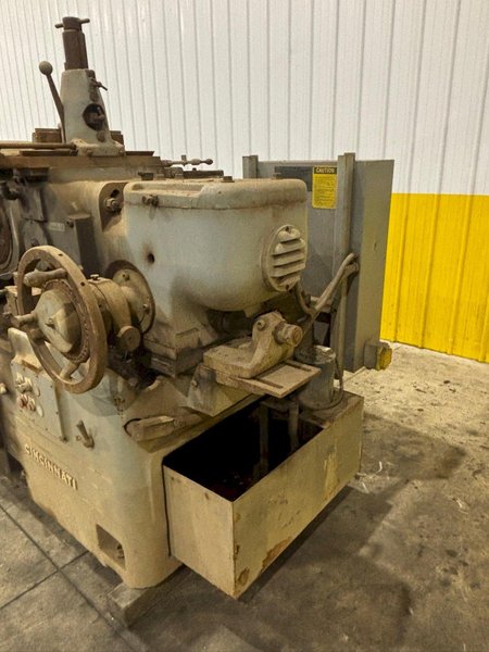3" CINCINNATI CENTERLESS GRINDER: STOCK #22934