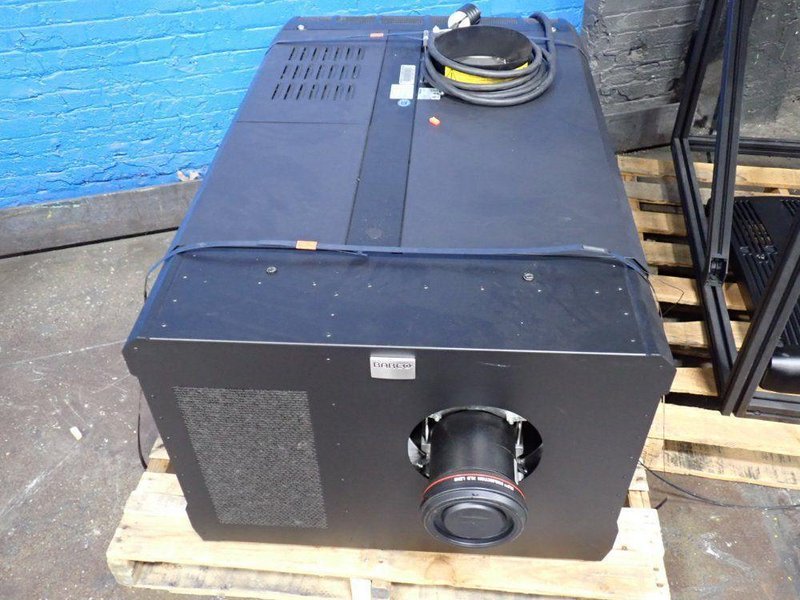 BARCO PROJECTOR  -  GALAXY 4K-23