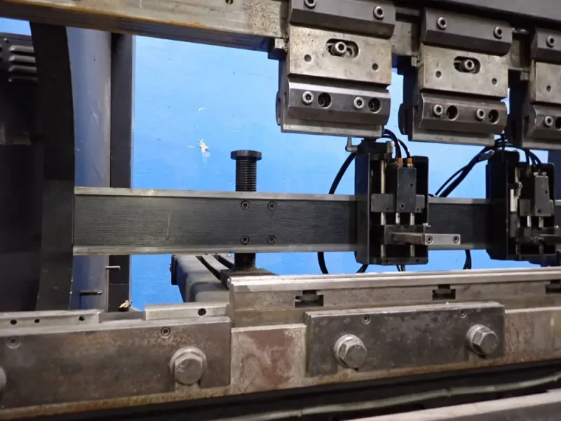 AMADA 100 TON X 98" PRESS BRAKE  -  FBD1025