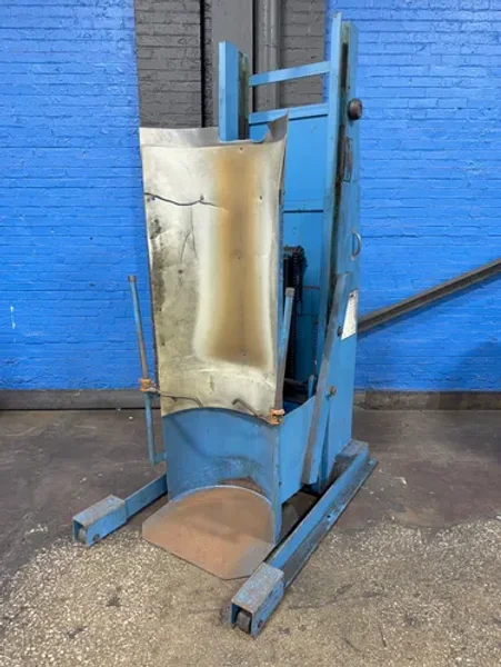 HERCULES 1500 LBS HYDRAULIC DUMPER