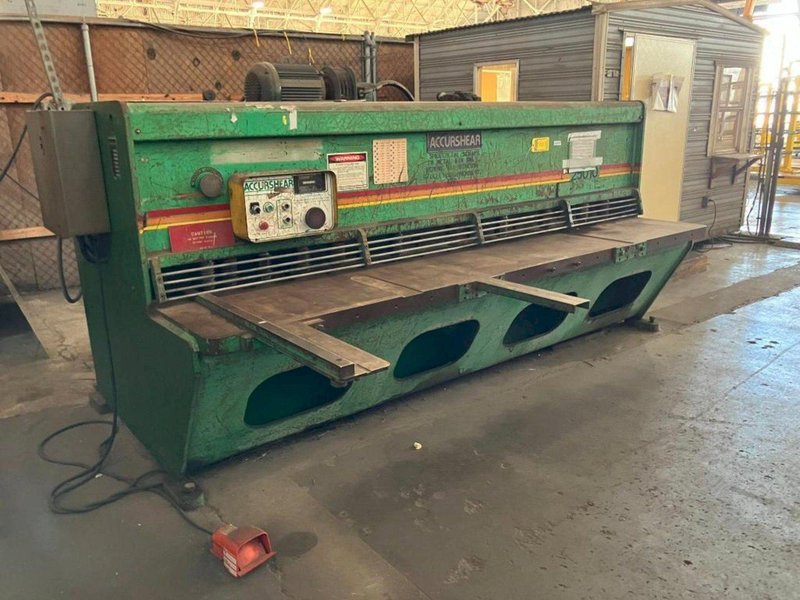 10&#039; X 1/4&quot; ACCURPRESS MODEL #825010 LP HYDRAULIC SHEAR: YOBRO #24451