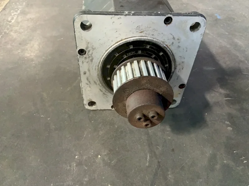 GE FANUC AC SERVO MOTOR   -  A068-0315 -B002#7000