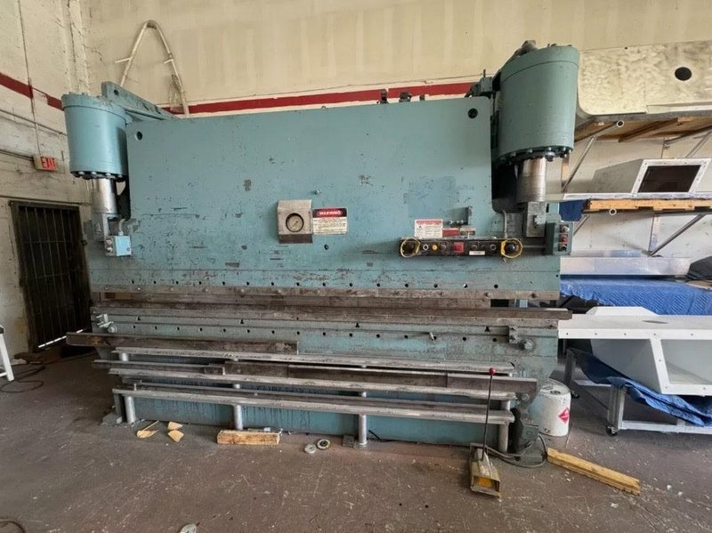 175 Ton x 12′ Niagara HBM-175-10-12 Hydraulic Press Brake, 1980