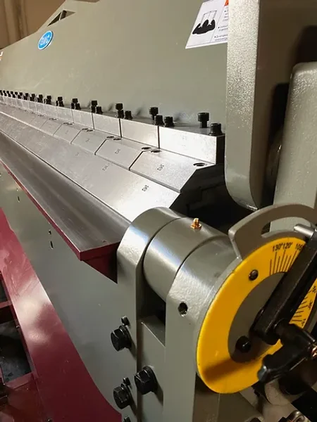 NEW 12' X 14 GAUGE GMC MODEL HBB-1214 HYDRAULIC BOX AND PAN BRAKE