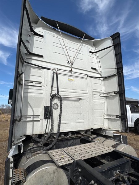 2022 Volvo VNL64T 760 4V4NC9EH2NN602669