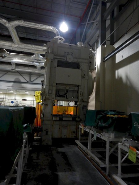 800 TON  MINSTER MODEL #90-800 KNUCKLE JOINT PRESS : STOCK #77652