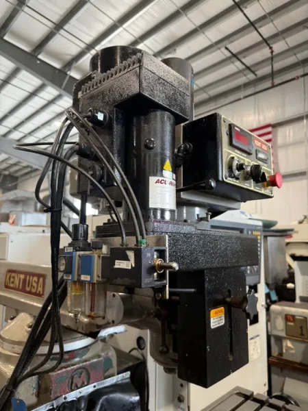 KENT USA KTM-4VKF CNC Milling Machine 3 Axis 2007’ ACU-RITE #7738