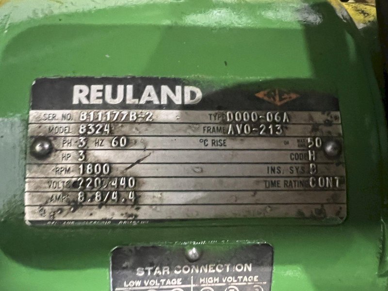 18 TON X 4" X 4" X 1/4" W.A. WHITNEY MODEL #606-250 HYDRAULIC ANGLE SHEAR: STOCK #22155