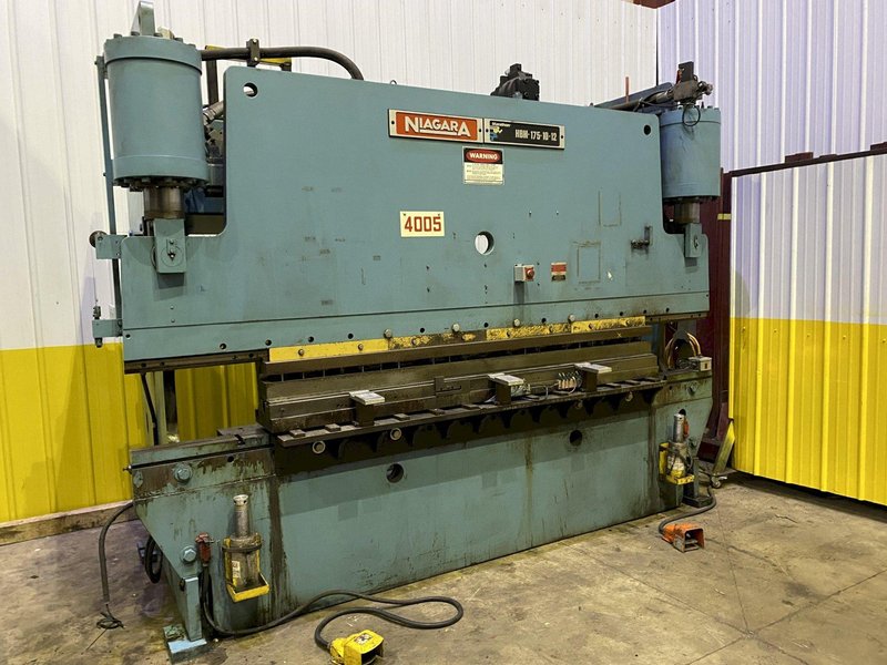 175 TON X12' NIAGARA MODEL HBM-175-10-12 HYDRAULIC PRESS: STOCK #18667