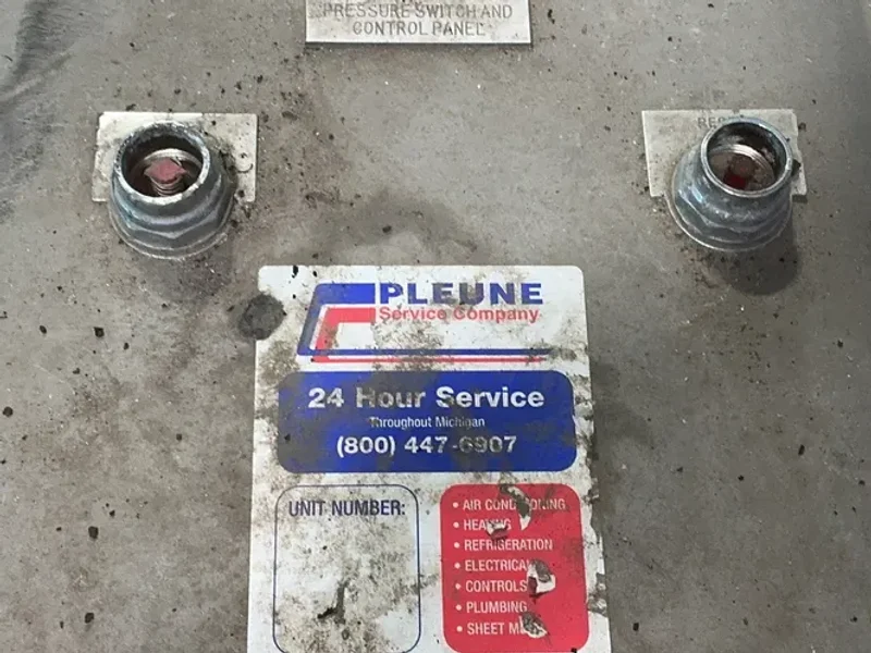 AKRON ELECTRIC EXPLOSION PROOF HOUSING  -  CXJ12186-H2-N1-2R1