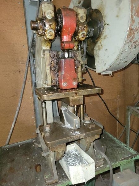 4 TON BENCHMASTER PRESS: STOCK #18287