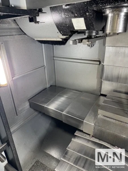 Hurco VM-10I CNC Vertical Machining Center, 2019 w/ Robot