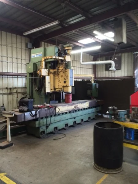 KEARNEY &amp; TRECKER DATA-MILL 700 | Machining Centers, Vertical