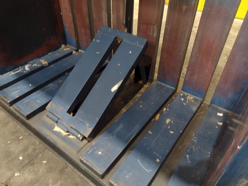 2001 J.V. MFG INC CRAM-A-LOT MODEL #DHR-60-LU VERTICAL CARDBOARD BALER: YOBRO #25051