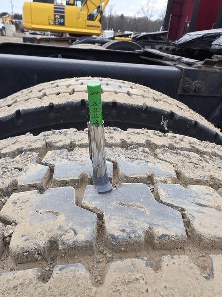 2022 Peterbilt 567 804176