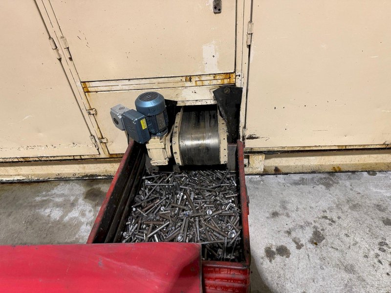 Nedschroef Model HBV-3 4 Die Progressive Header