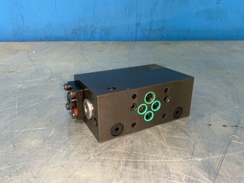 PARKER 500 BAR SOLENOID VALVE   -  SD 500B06V9